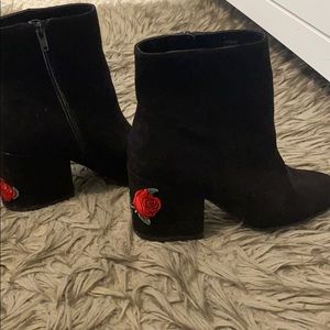 Black Boots